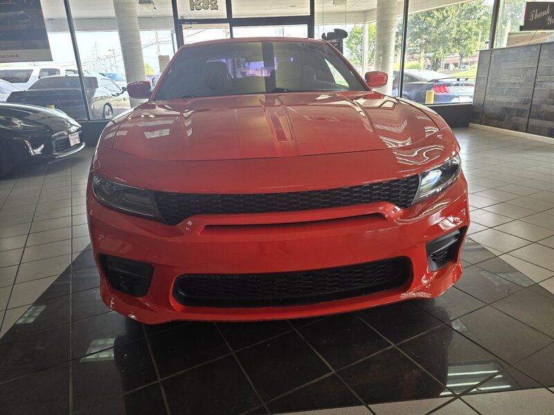 Used 2020 Dodge Charger SXT w/ Leather Interior Group RWD image 2