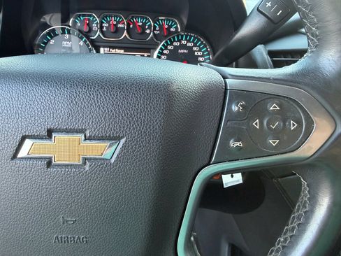 Used 2016 Chevrolet Suburban LT image 19