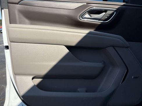 Used 2024 Chevrolet Tahoe Z71 w/ Luxury Package image 14