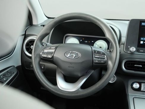 Used 2023 Hyundai Kona SE FWD image 20