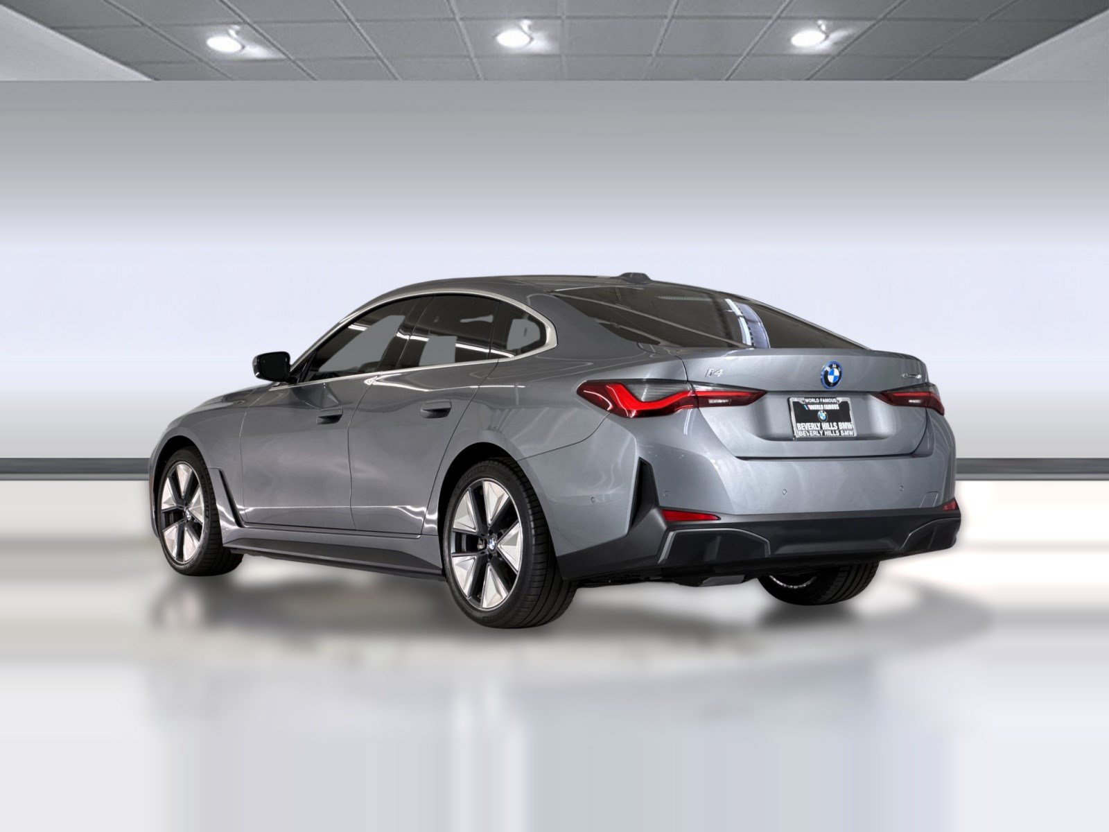 Used 2025 BMW i4 eDrive40 w/ Premium Package RWD image 3