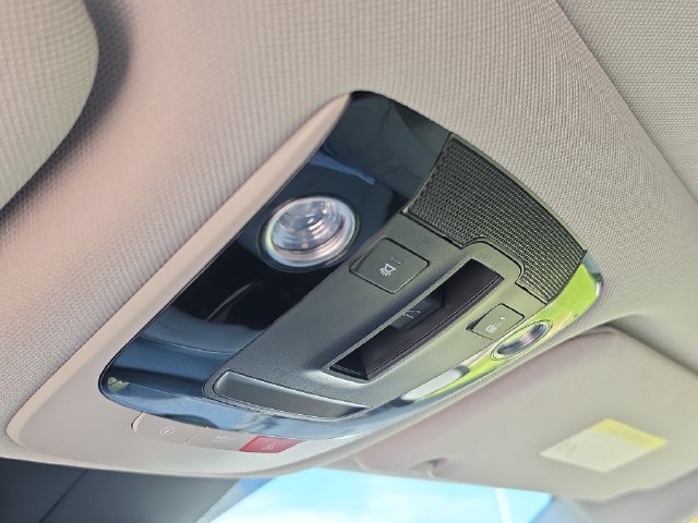 Certified 2023 Kia Sorento SX FWD image 31