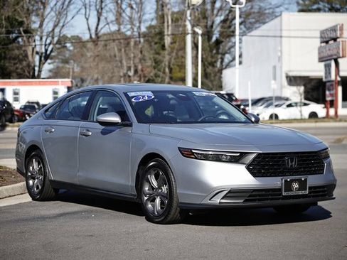 Certified 2024 Honda Accord EX image 12