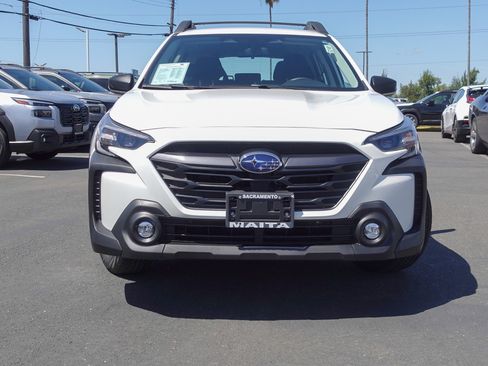 Certified 2025 Subaru Outback image 3