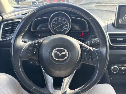 Used 2015 MAZDA MAZDA3 i Touring w/ Technology Package image 17