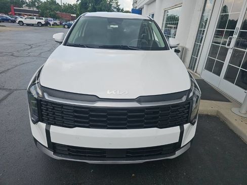 Used 2026 Kia Sportage LX w/ LX Convenience Package FWD image 3