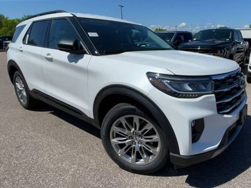 New 2026 Ford Explorer Active w/ Active Comfort Package AWD/4WD image 15