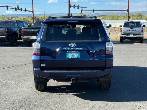 Used 2021 Toyota 4Runner SR5 Premium image 6