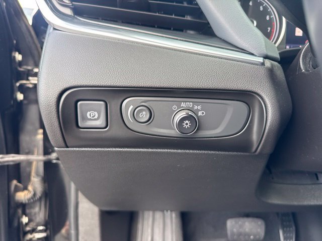 Used 2021 Buick Enclave Essence w/ Sound and Sites Package FWD image 16