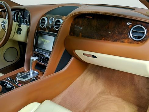 Used 2012 Bentley Continental GT image 21