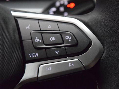 New 2025 Volkswagen Tiguan S image 13