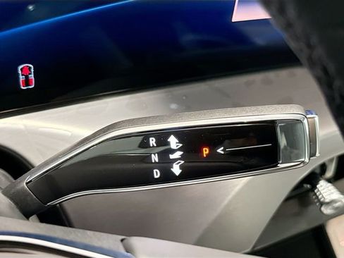 New 2026 Cadillac Vistiq Sport image 16