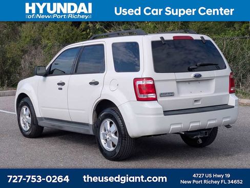 Used 2012 Ford Escape XLT FWD image 3