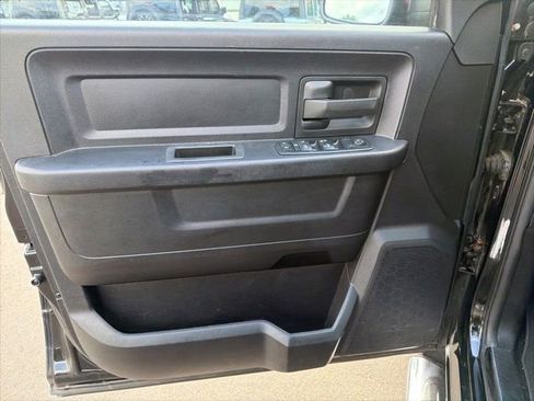 Used 2013 RAM 1500 Express RWD image 17