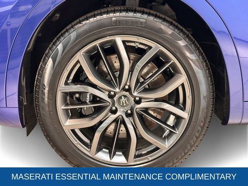 Used 2024 Maserati Levante GT Ultima AWD/4WD image 14