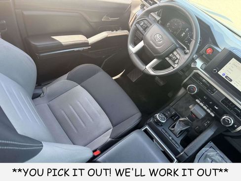 Used 2025 Toyota Tacoma TRD Off-Road AWD/4WD image 27