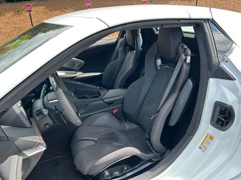 Used 2025 Chevrolet Corvette Z06 RWD image 49