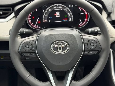 Used 2025 Toyota RAV4 XLE Premium FWD image 14