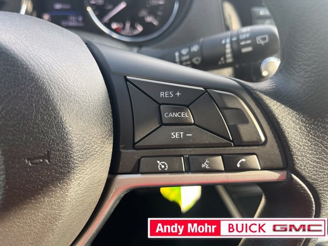 Used 2018 Nissan Rogue S AWD/4WD image 25