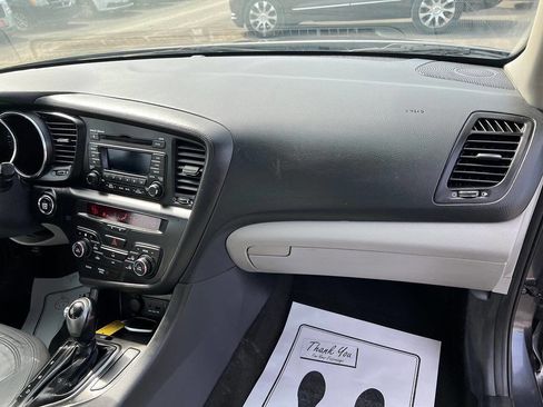 Used 2011 Kia Optima EX image 20