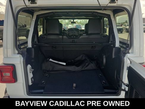 Used 2020 Jeep Wrangler Unlimited Sahara AWD/4WD image 12