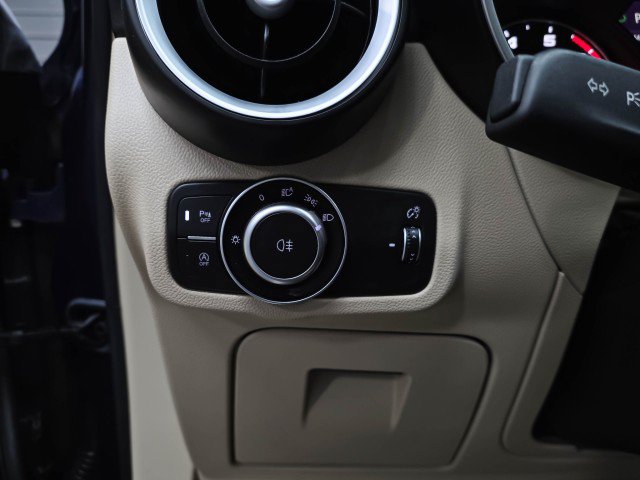 Used 2021 Alfa Romeo Stelvio Ti w/ Premium Package AWD/4WD image 30