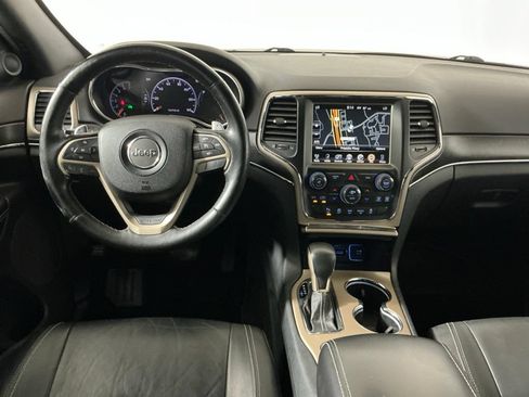 Used 2017 Jeep Grand Cherokee Limited AWD/4WD image 9
