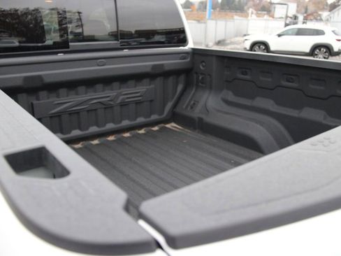 Certified 2024 Chevrolet Colorado ZR2 image 13