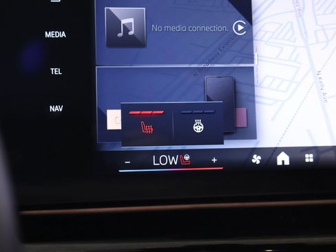 Used 2025 BMW X2 xDrive28i image 8