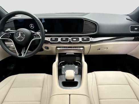 Used 2025 Mercedes-Benz GLE 450 4MATIC image 13