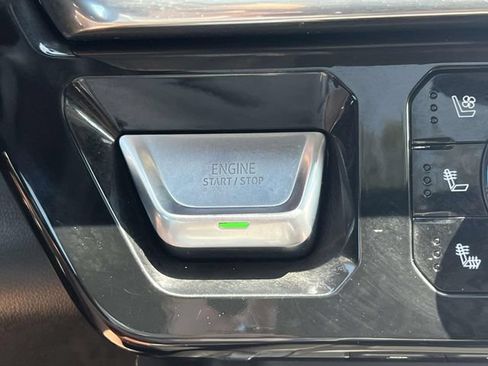 Used 2024 GMC Sierra 2500 Denali Ultimate AWD/4WD image 34
