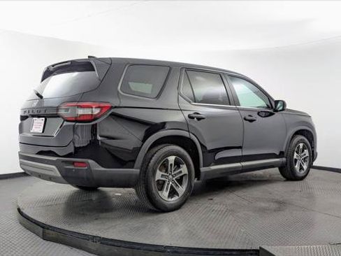 Used 2025 Honda Pilot EX-L image 8