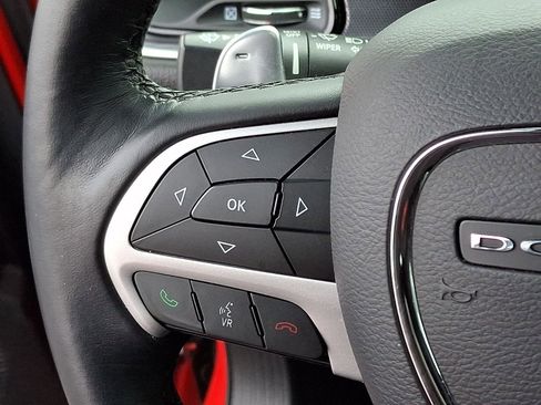 Used 2016 Dodge Challenger R/T Scat Pack w/ Leather Interior Group image 23