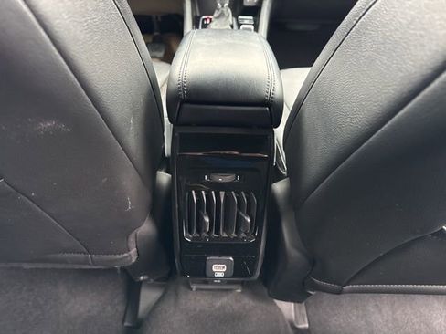 Used 2024 Jeep Compass Limited image 24