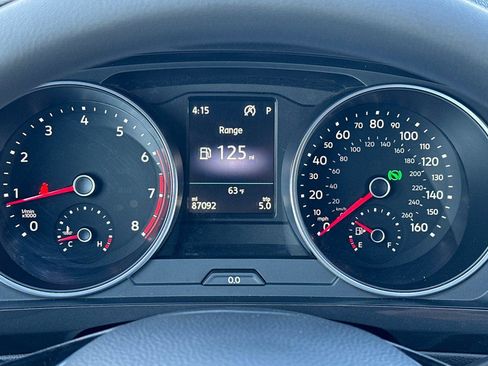 Used 2019 Volkswagen Tiguan S image 22