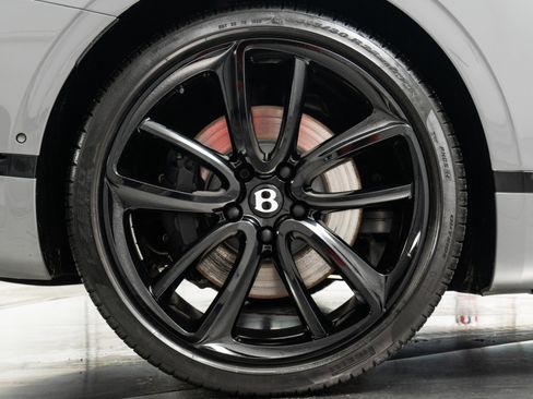 Used 2024 Bentley Continental GT V8 image 35