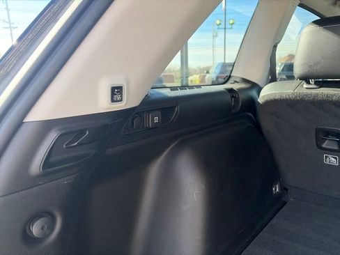 Certified 2024 Jeep Grand Cherokee Limited image 33