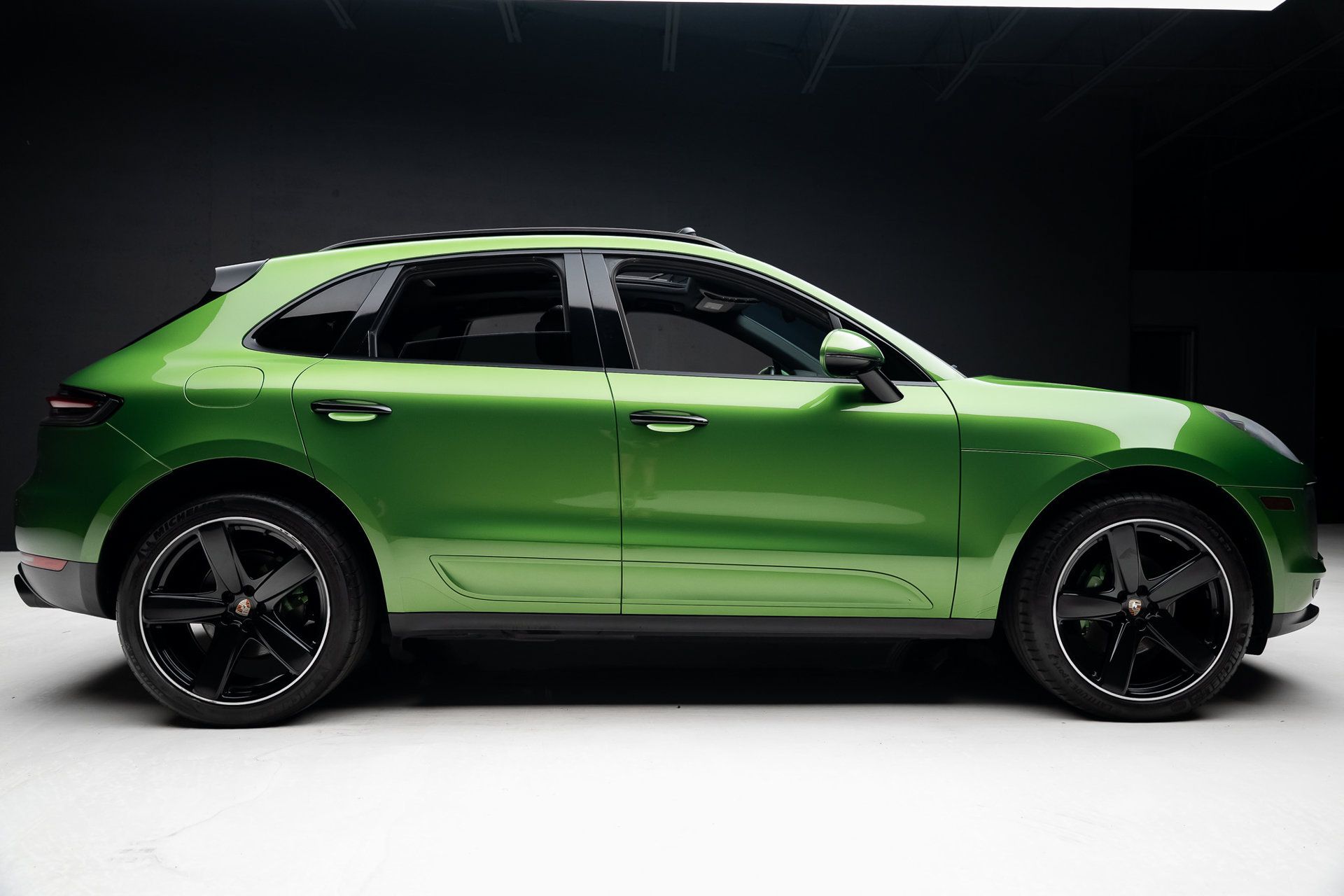 Used 2019 Porsche Macan AWD/4WD image 34