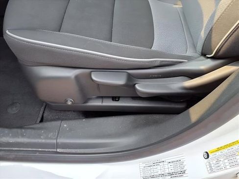 Used 2023 Chevrolet TrailBlazer LS image 18