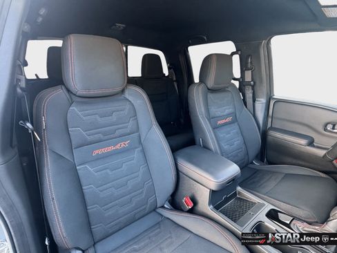 Used 2023 Nissan Frontier PRO-4X w/ Pro Convenience Package AWD/4WD image 17
