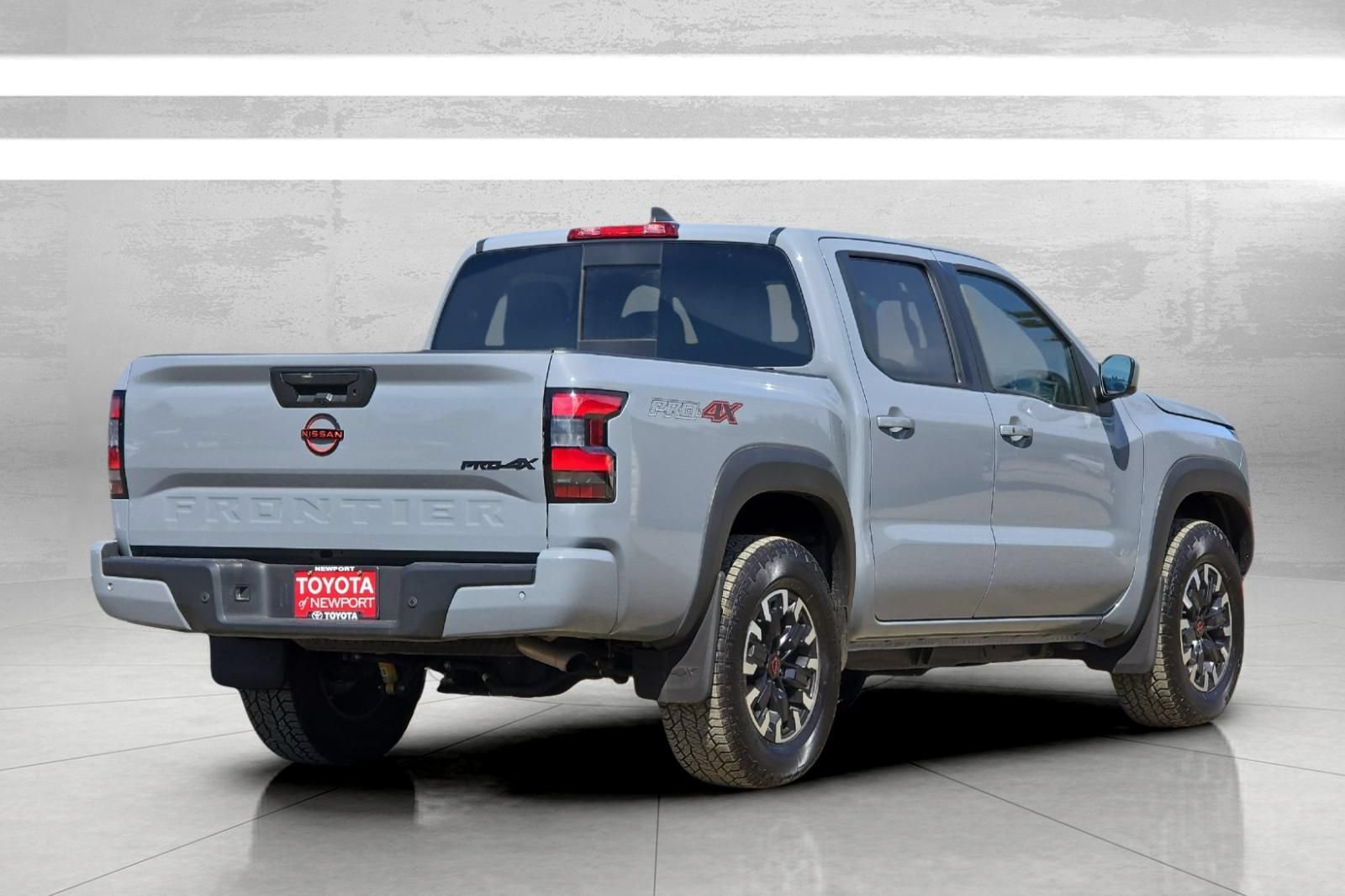 Used 2024 Nissan Frontier PRO-4X w/ Technology Package AWD/4WD image 4