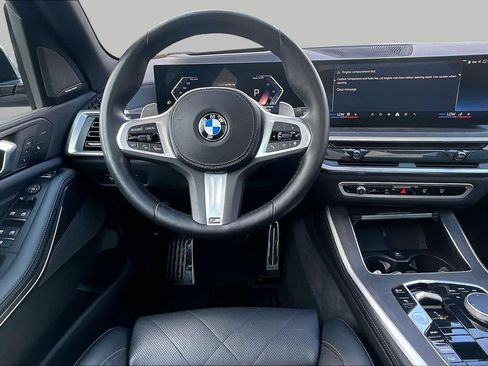 Used 2025 BMW X5 xDrive40i AWD/4WD image 5