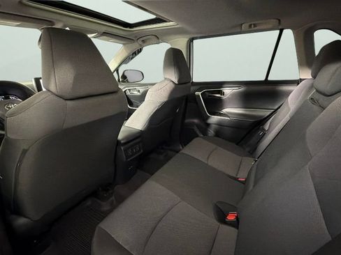 Used 2025 Toyota RAV4 XLE w/ Convenience Package FWD image 28