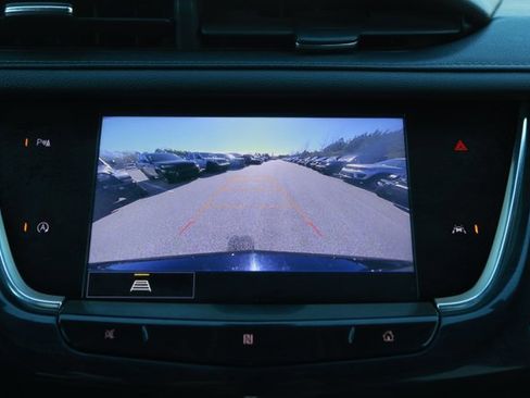 Used 2021 Cadillac XT6 Premium Luxury image 17