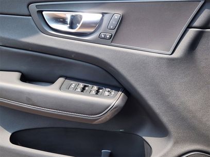 New 2025 Volvo XC60 B5 Plus w/ Protection Package Premier