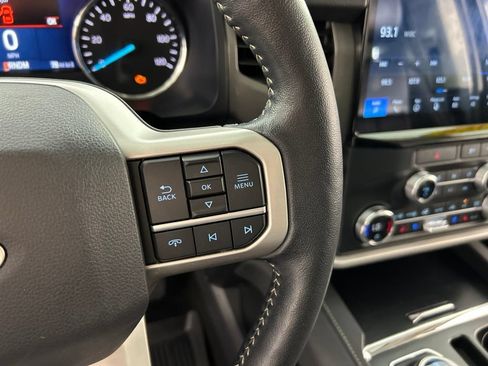 Used 2022 Ford Expedition XLT AWD/4WD image 18