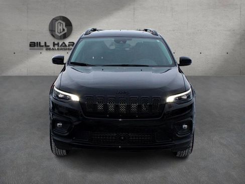 Used 2023 Jeep Cherokee Altitude Lux image 2