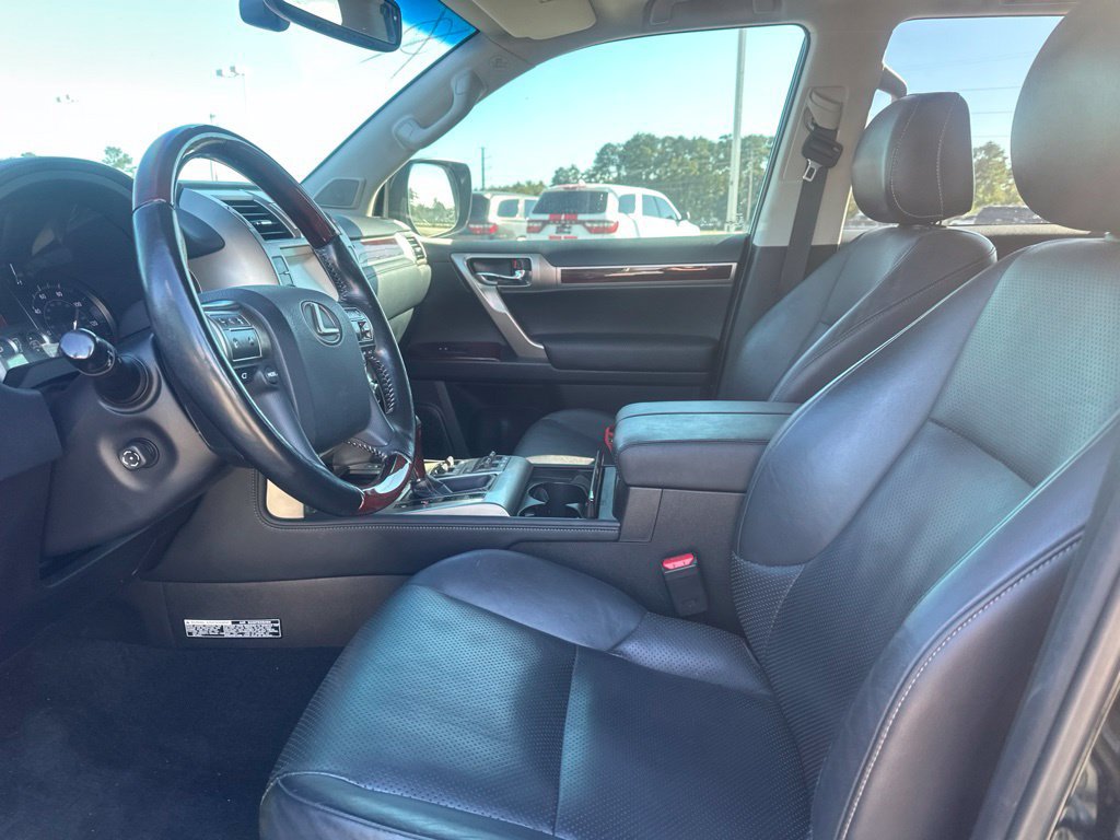 Used 2016 Lexus GX 460 Luxury AWD/4WD image 12