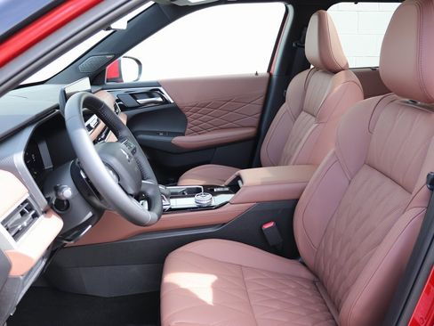 New 2025 Mitsubishi Outlander SEL image 4