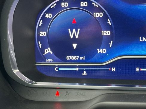 Certified 2023 Chevrolet Suburban Premier image 31